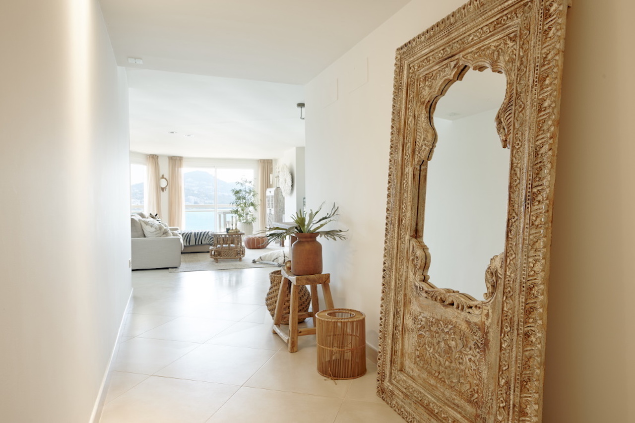 Resa estates ibiza huis kopen hallway.jpg